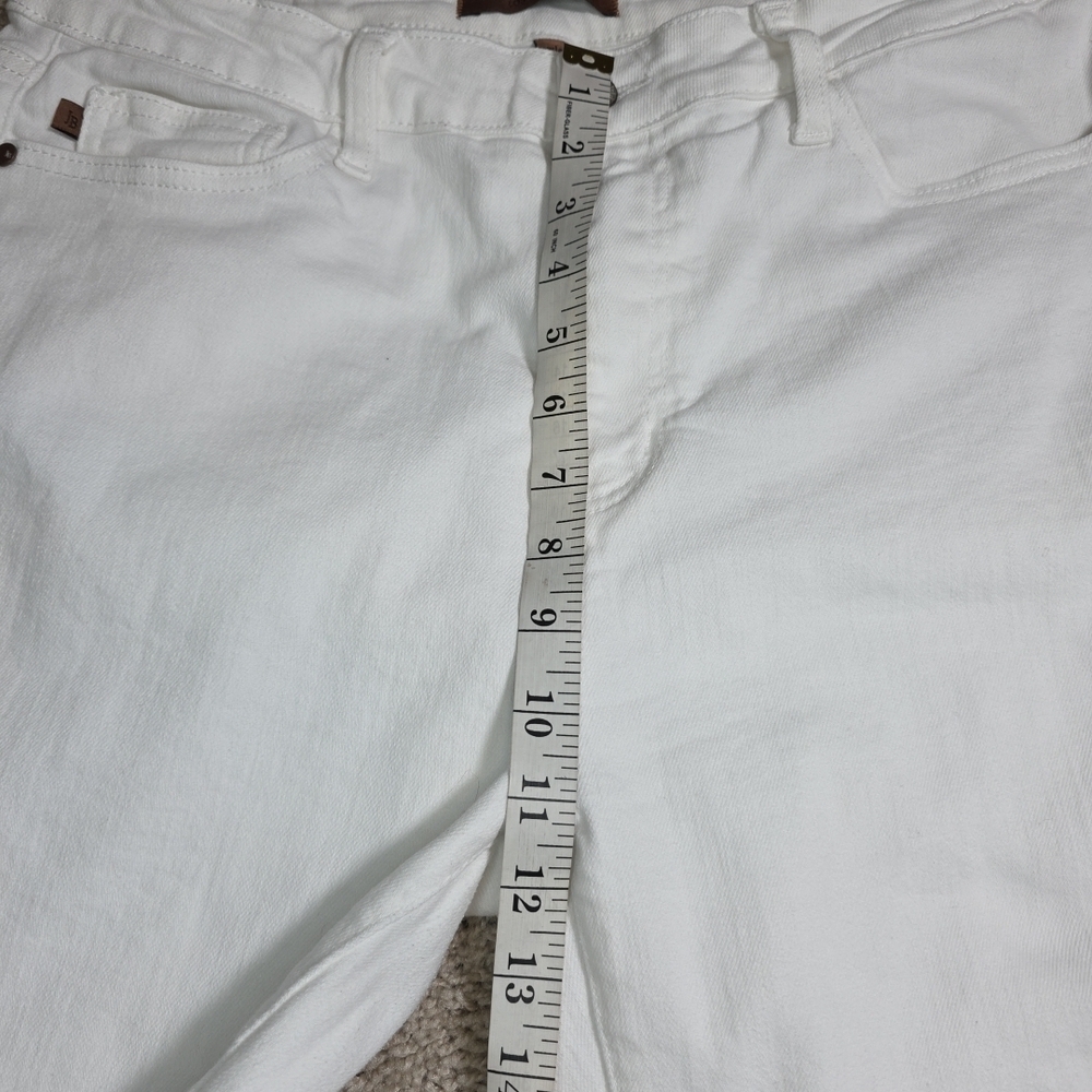 Judy Blue Jeans White Boyfriend Fit Size 15/32 High Rise - Picture 10 of 11
